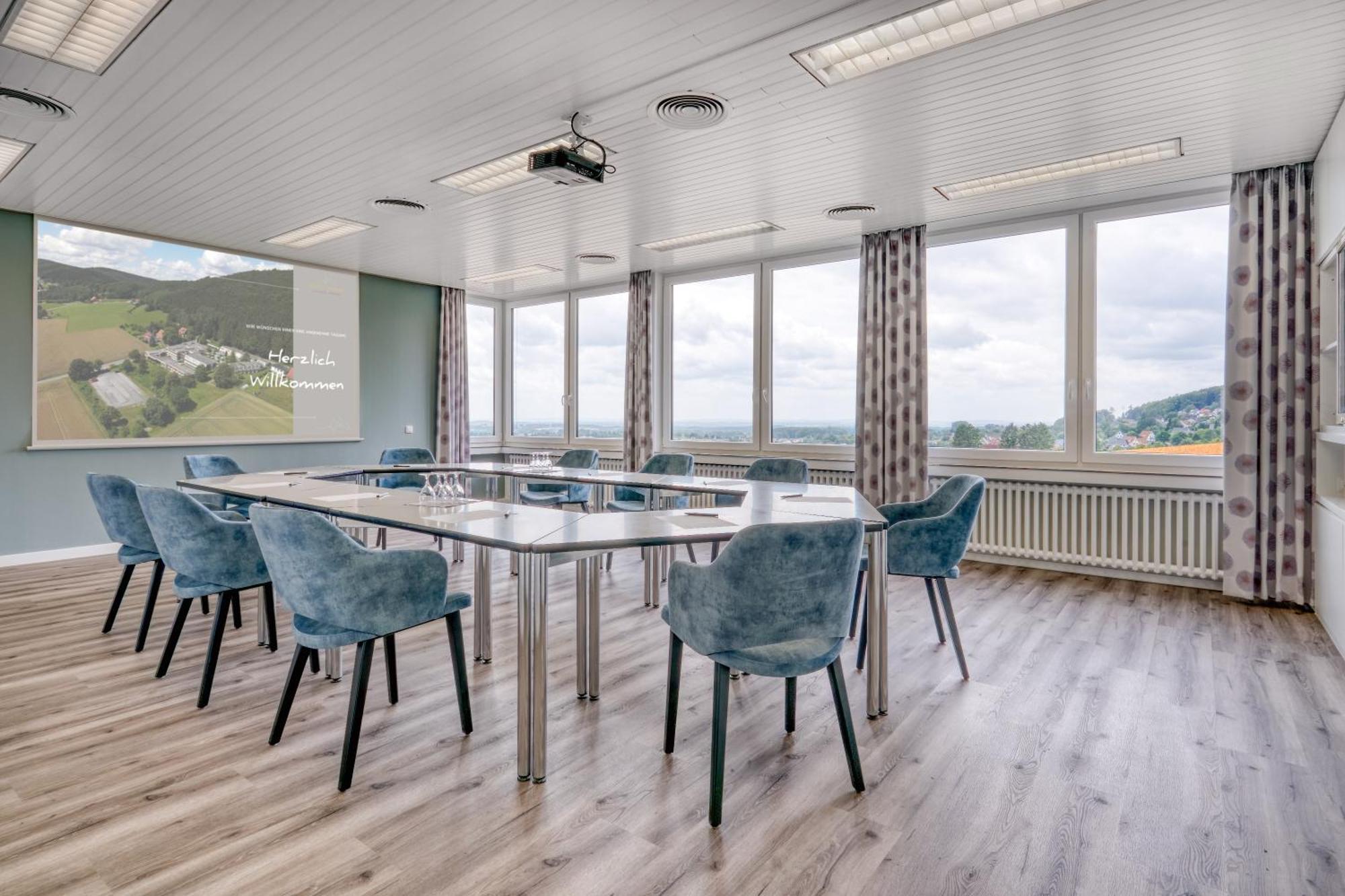 Hotel Wiehen-Therme Hullhorst Екстериор снимка